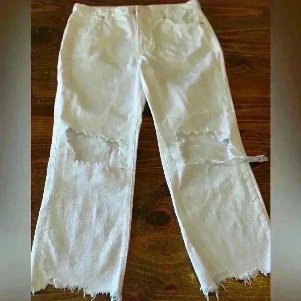 Free People Maggie Wide‎ Mid-Rise Distressed Raw Hem Straight Leg Jeans Size 29 - Picture 5 of 11